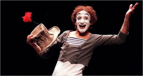 Gemini rising Frenchman Marcel Marceau was perhaps the greatest mime, the Master of Face, performed professionally worldwide for over 60 years. He let his body talk, referring to mime as the "art of silence." 
